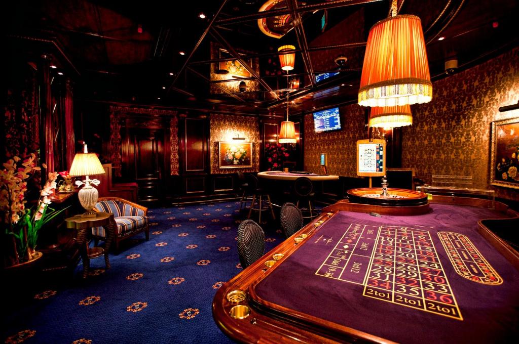Roulette Table